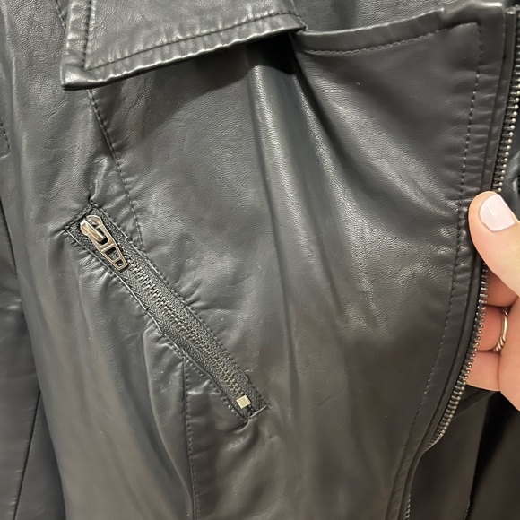 BLANK NYC LEATHER JACKET - Picture 3 of 6